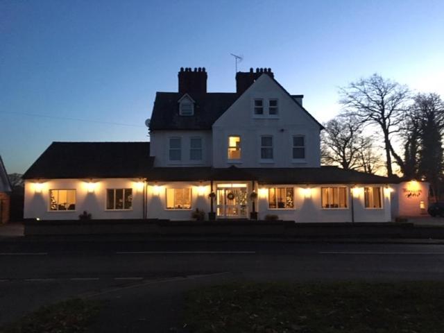 Woodcote Hotel Hooton Exterior foto